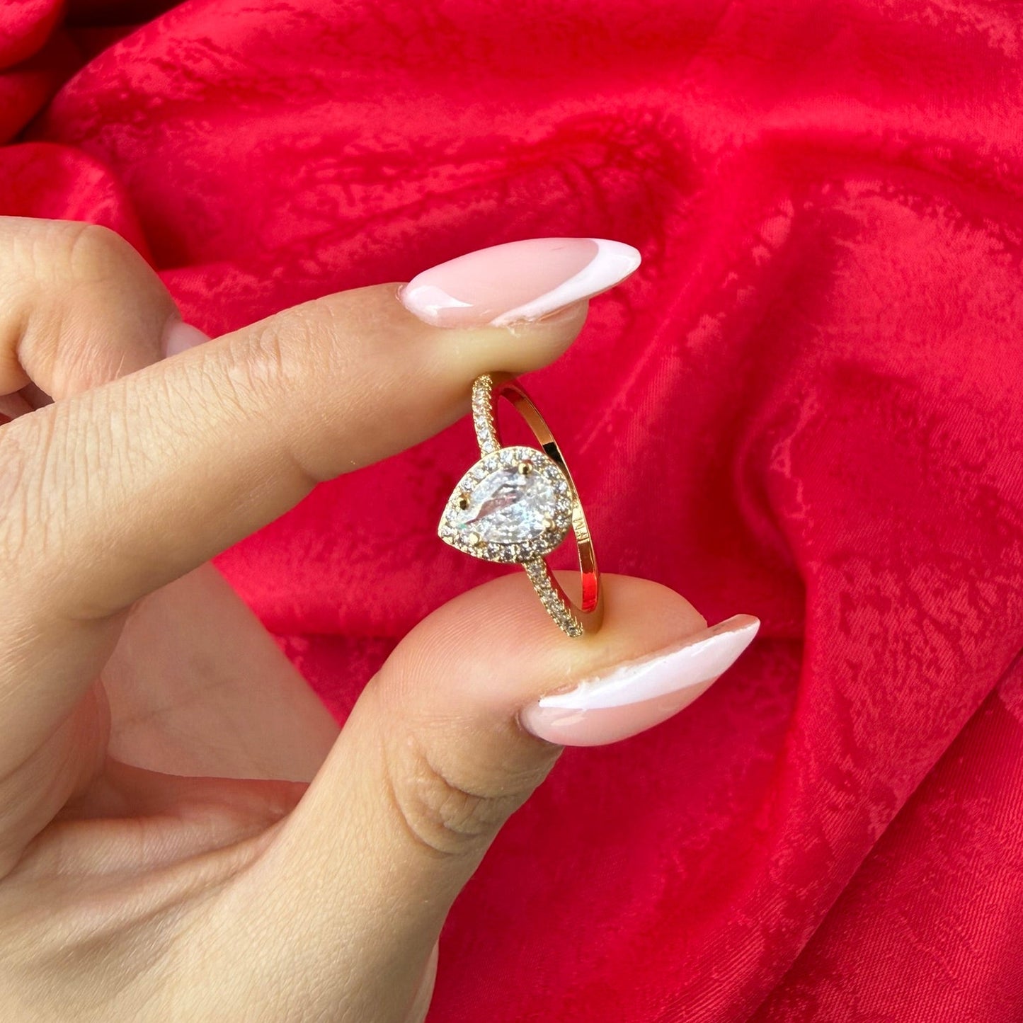 ANILLO GOTA CIRCON
