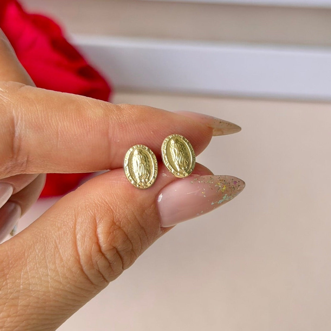TOPO VIRGEN GUADALUPE OVALO CON ROSCA DE SEGURIDAD