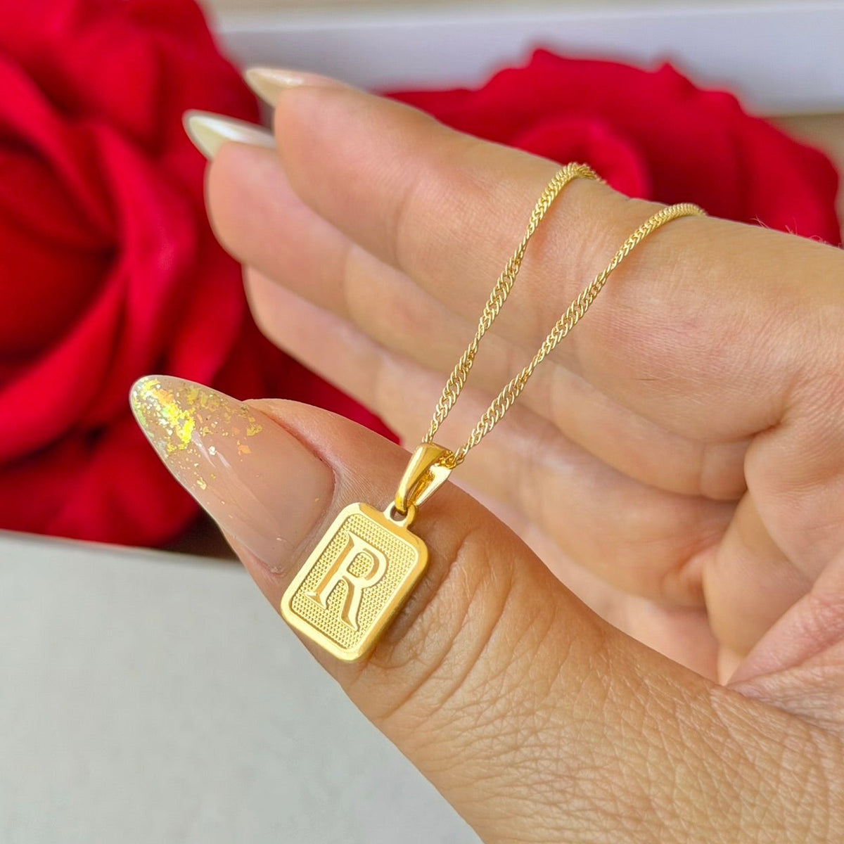 CADENA + DIJE INICIAL