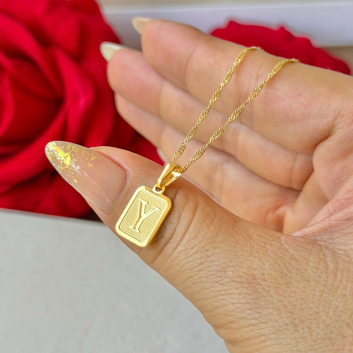 CADENA + DIJE INICIAL