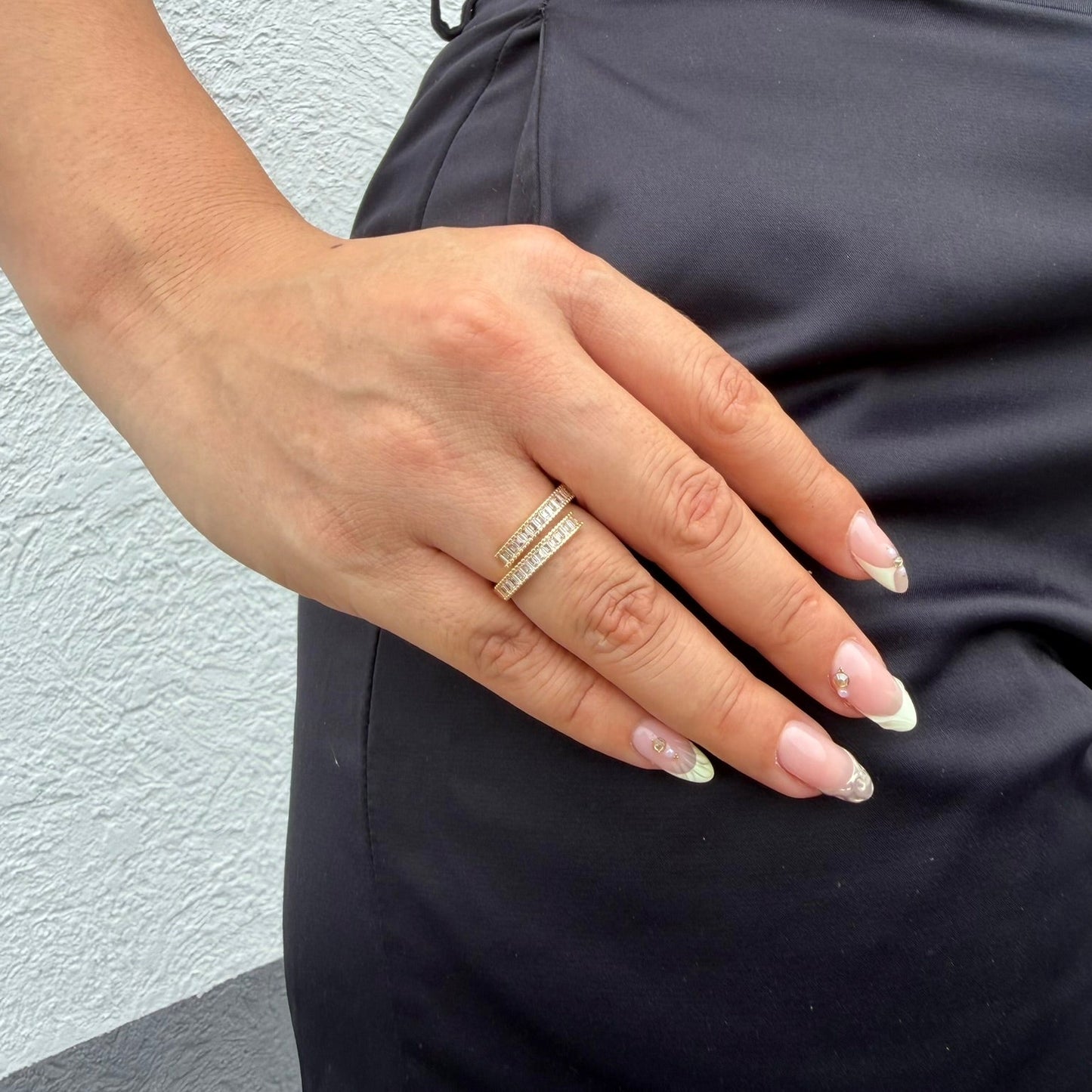 ANILLO DOBLE CON PIEDRA BAGGE