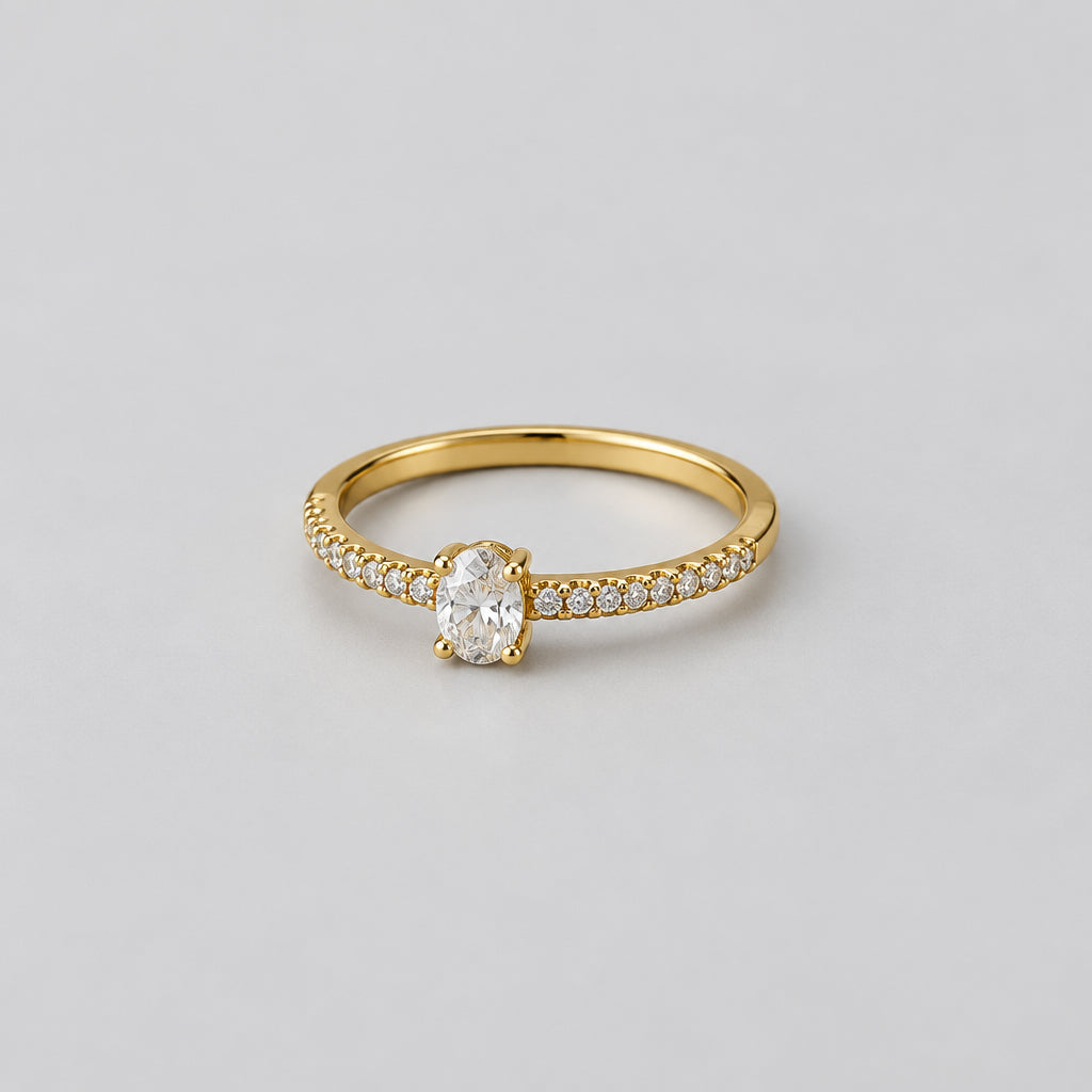 ANILLO OVALO PIEDRA LADOS CIRCON